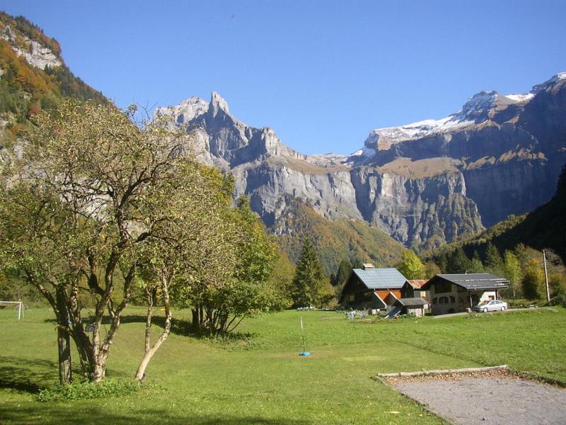 Hotel Et Centre De Vacances Le Choucas Sixt-Fer-a-Cheval Exterior photo